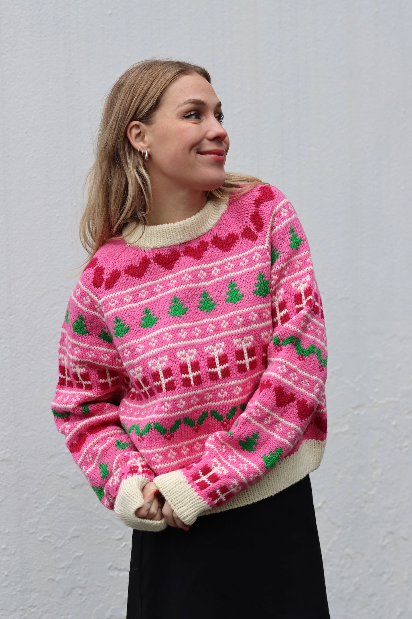 Un-told Christmas Sweater - english