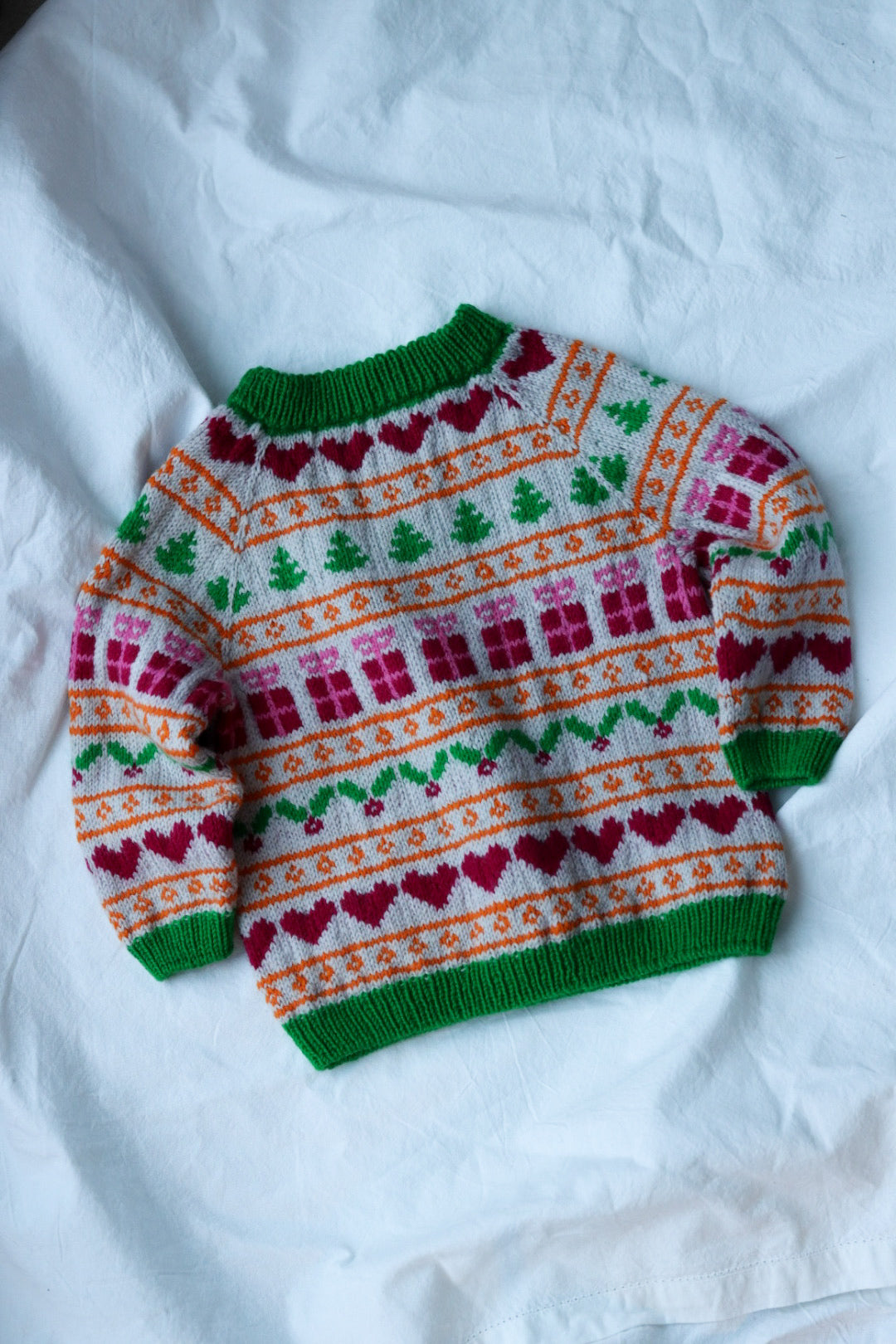 Un-told Christmas Sweater JR - english