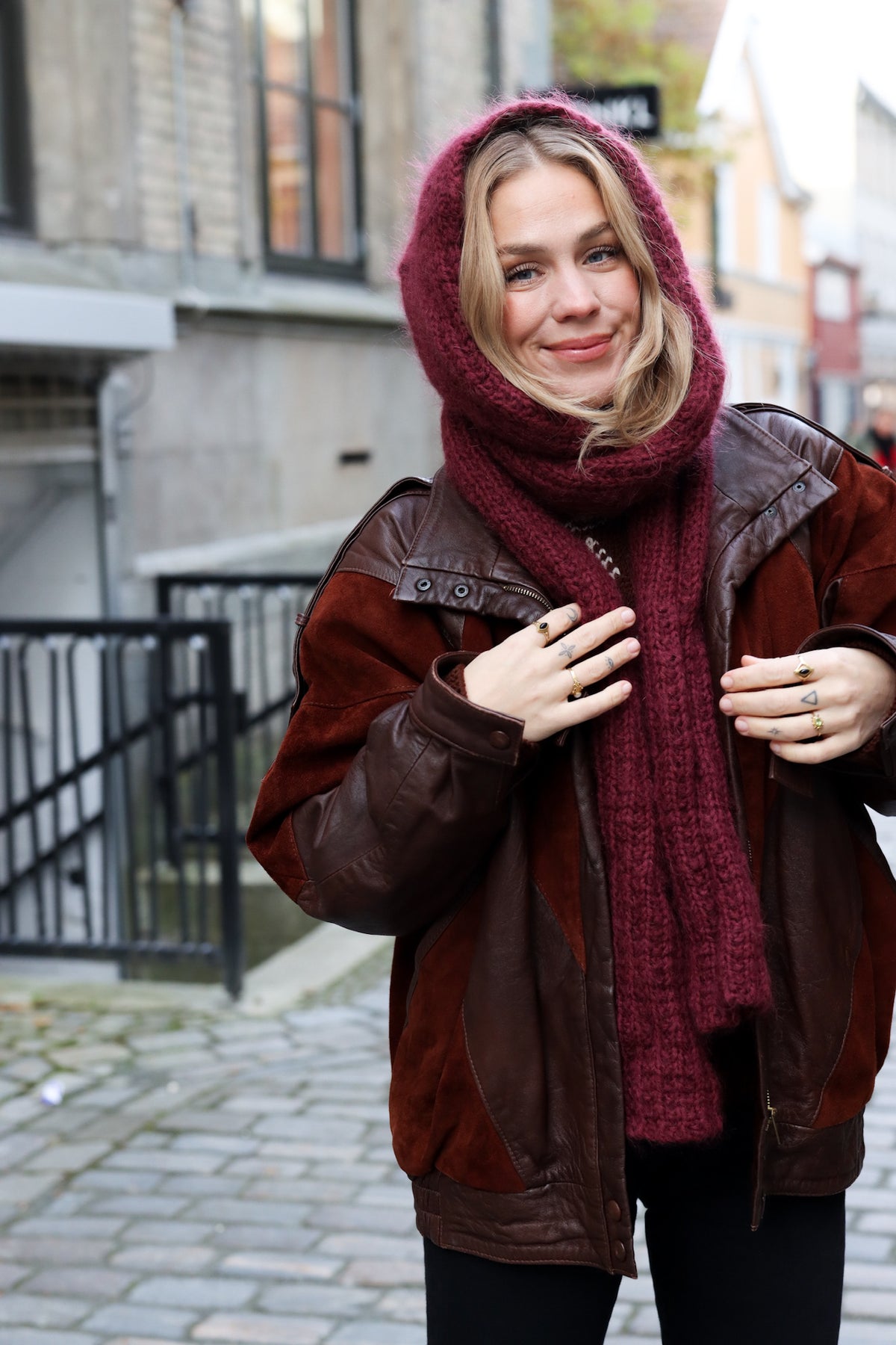 Harlow hood