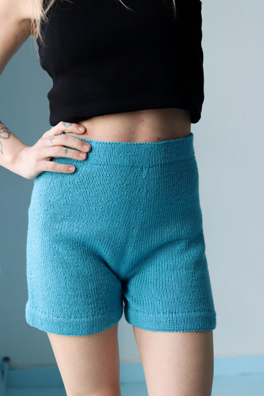 Un-told basic shorts