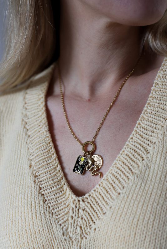 Un-told smykke gullfarget