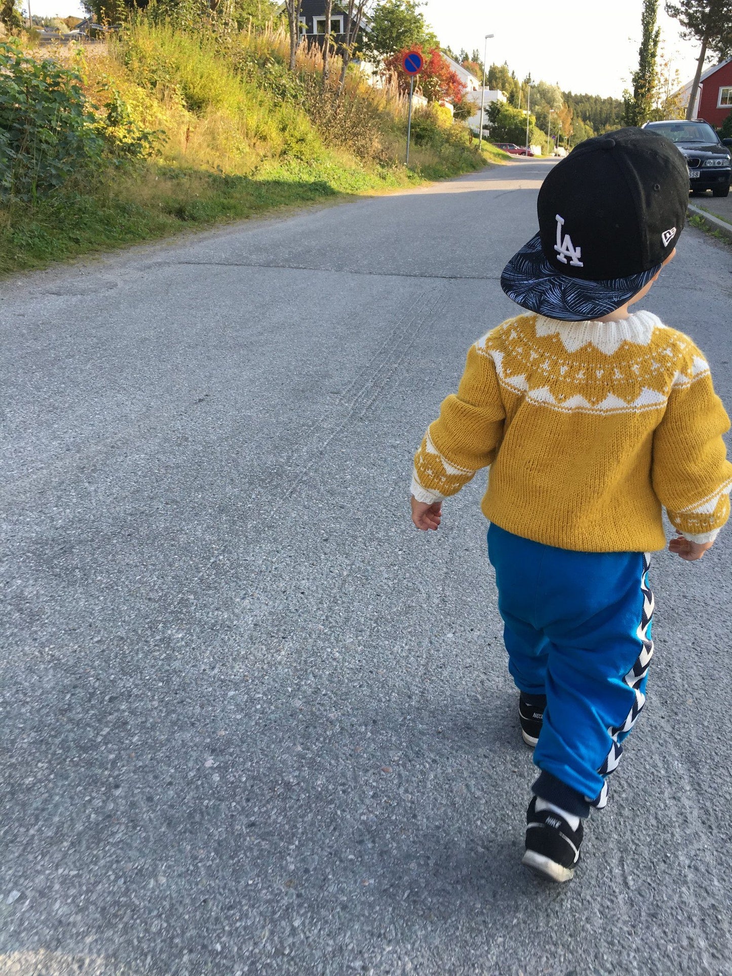 Tobiasgenseren Genser Guttenogstrikkemor