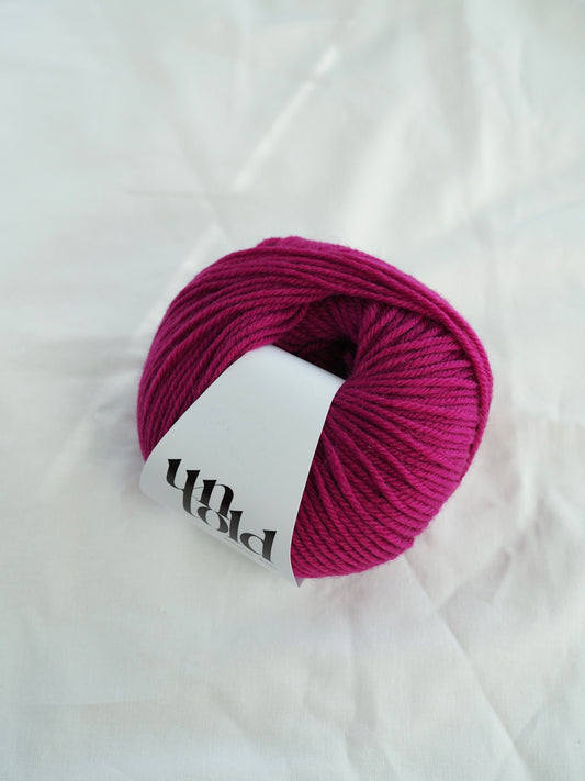 Un-told Supreme Wool - Bold Berry