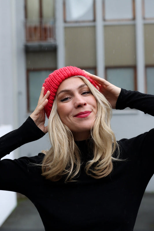 Bredebeanie Supreme - engelsk