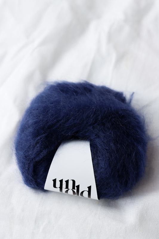 Un-told fuzzy mohair - Deep Sea