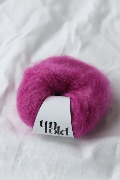 Un-told fuzzy mohair - Cool Berry