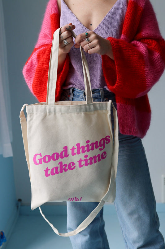 Ufortalt tote bag / Gode ting tar tid / rosa