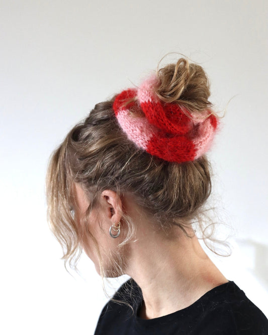 Un-told scrunchie