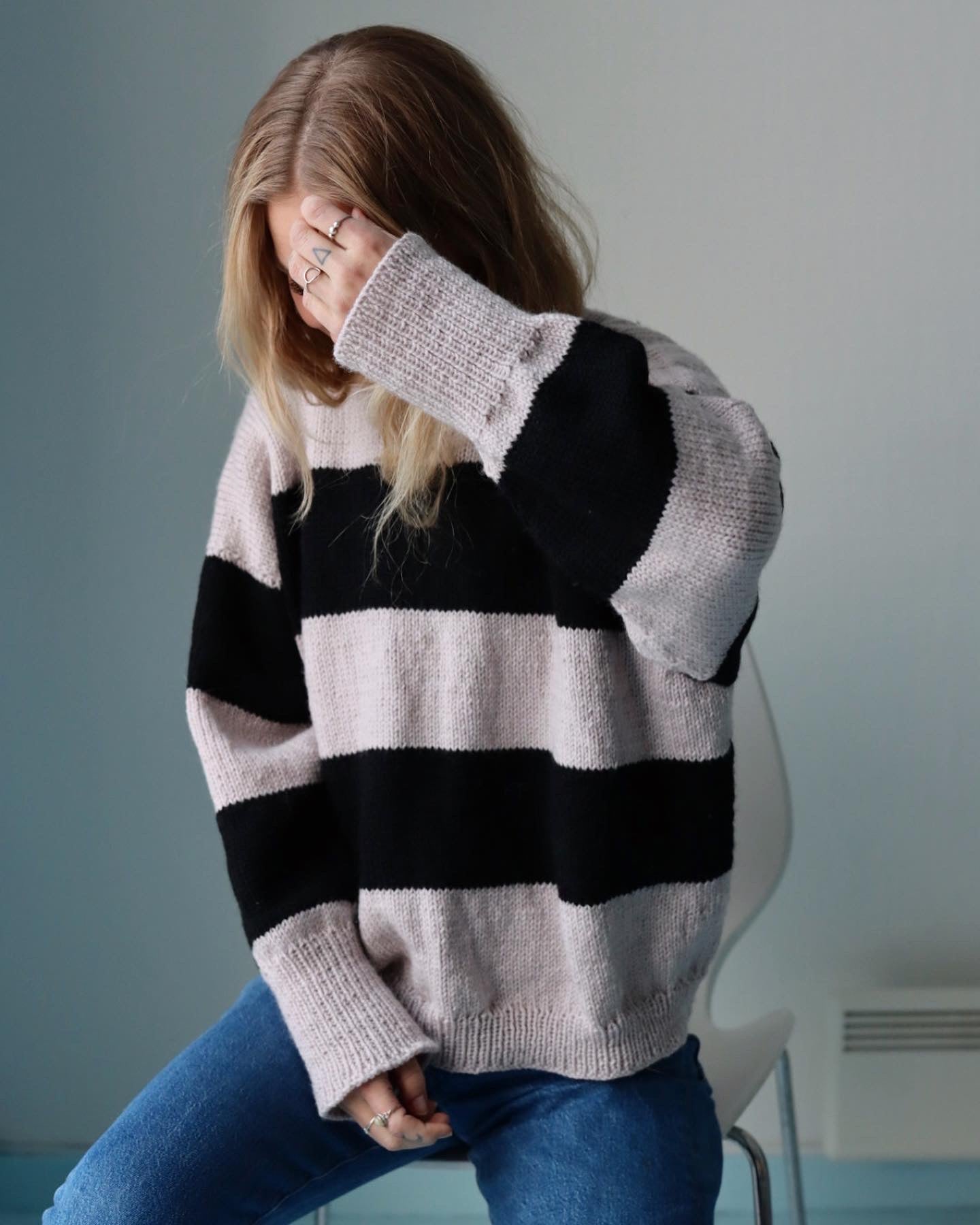 BasicBSweater / English