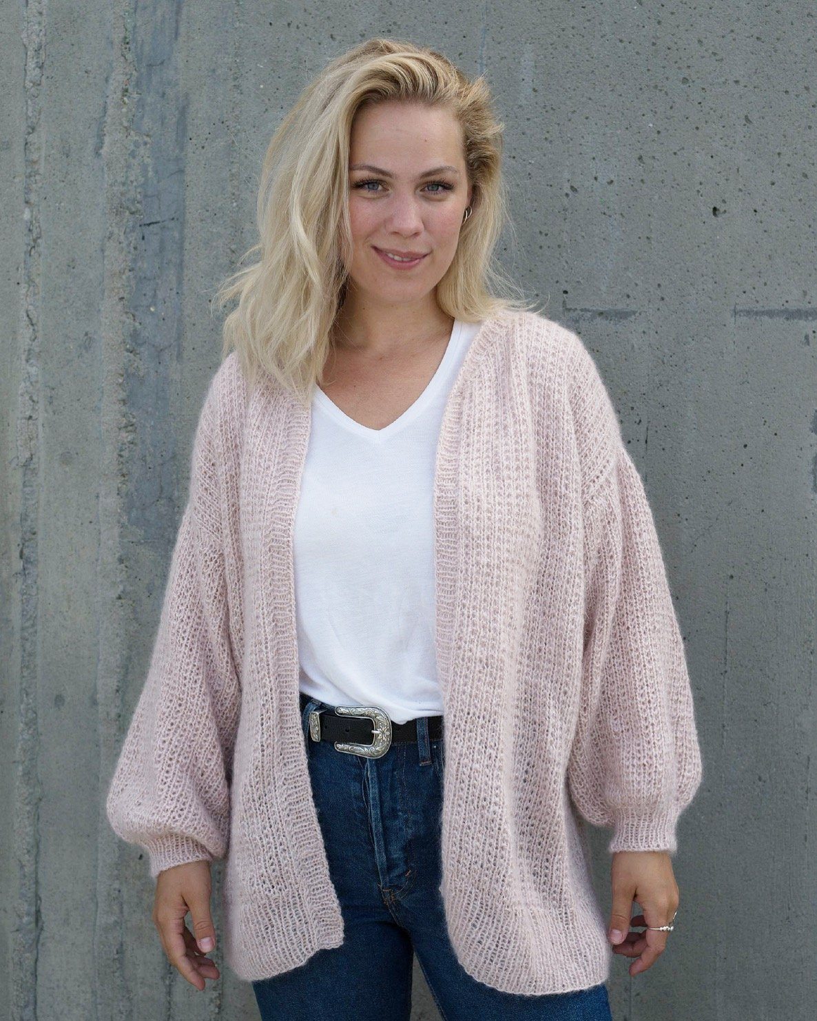 Sommerlettflørt jakke Guttenogstrikkemor 