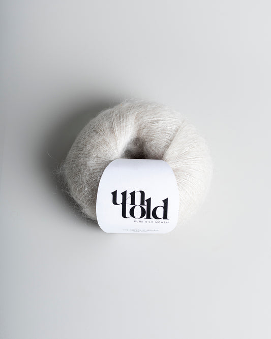 Un-told pure silk mohair - Almond Milk